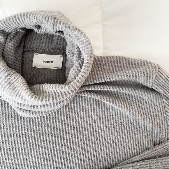 Joah Brown Brooklyn Turtleneck - Picture 4 of 4